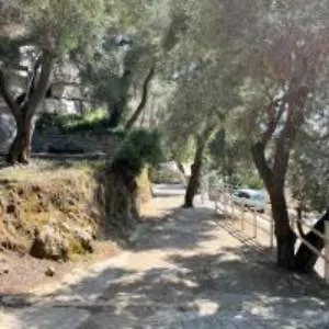 Poseidon 2 Apartment *